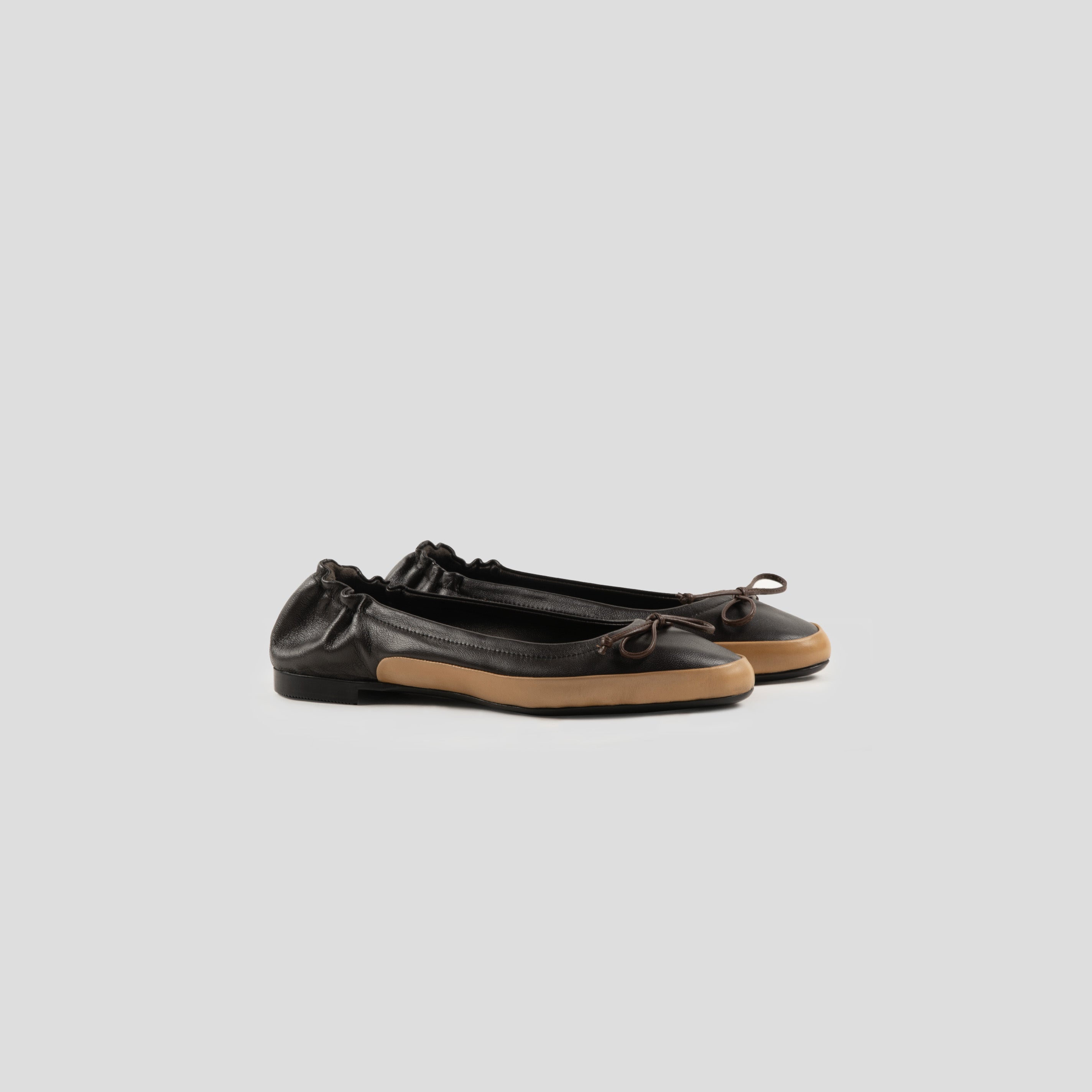 Ballerine Garnier in pelle liscia bicolore con fiocco